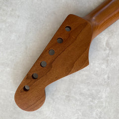 Roasted Maple / Rosewood Stratocaster neck - Nitro Satin - Headstock adjusted